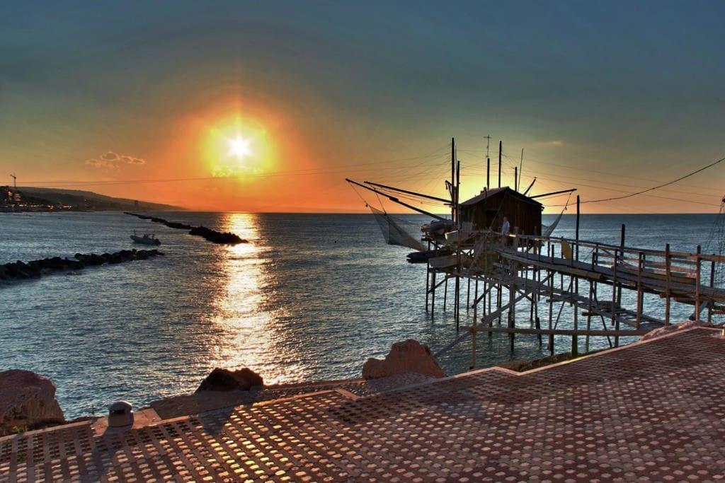Torre Del Meridiano Casa Vacanze Centrale Термоли Экстерьер фото