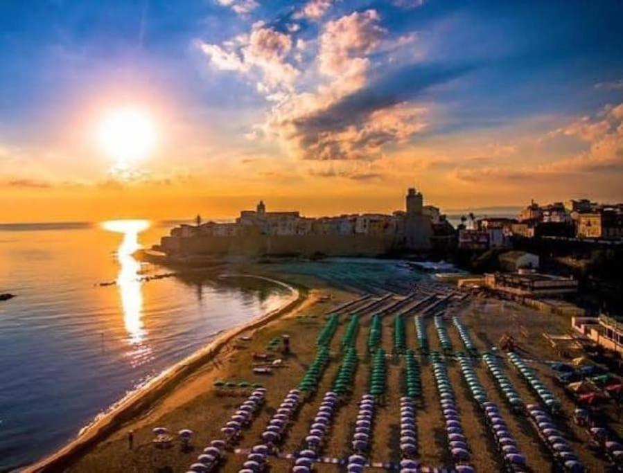 Torre Del Meridiano Casa Vacanze Centrale Термоли Экстерьер фото