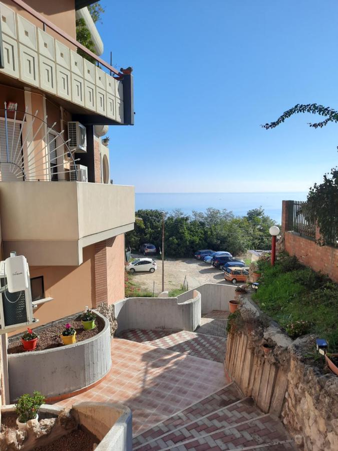 Torre Del Meridiano Casa Vacanze Centrale Термоли Экстерьер фото